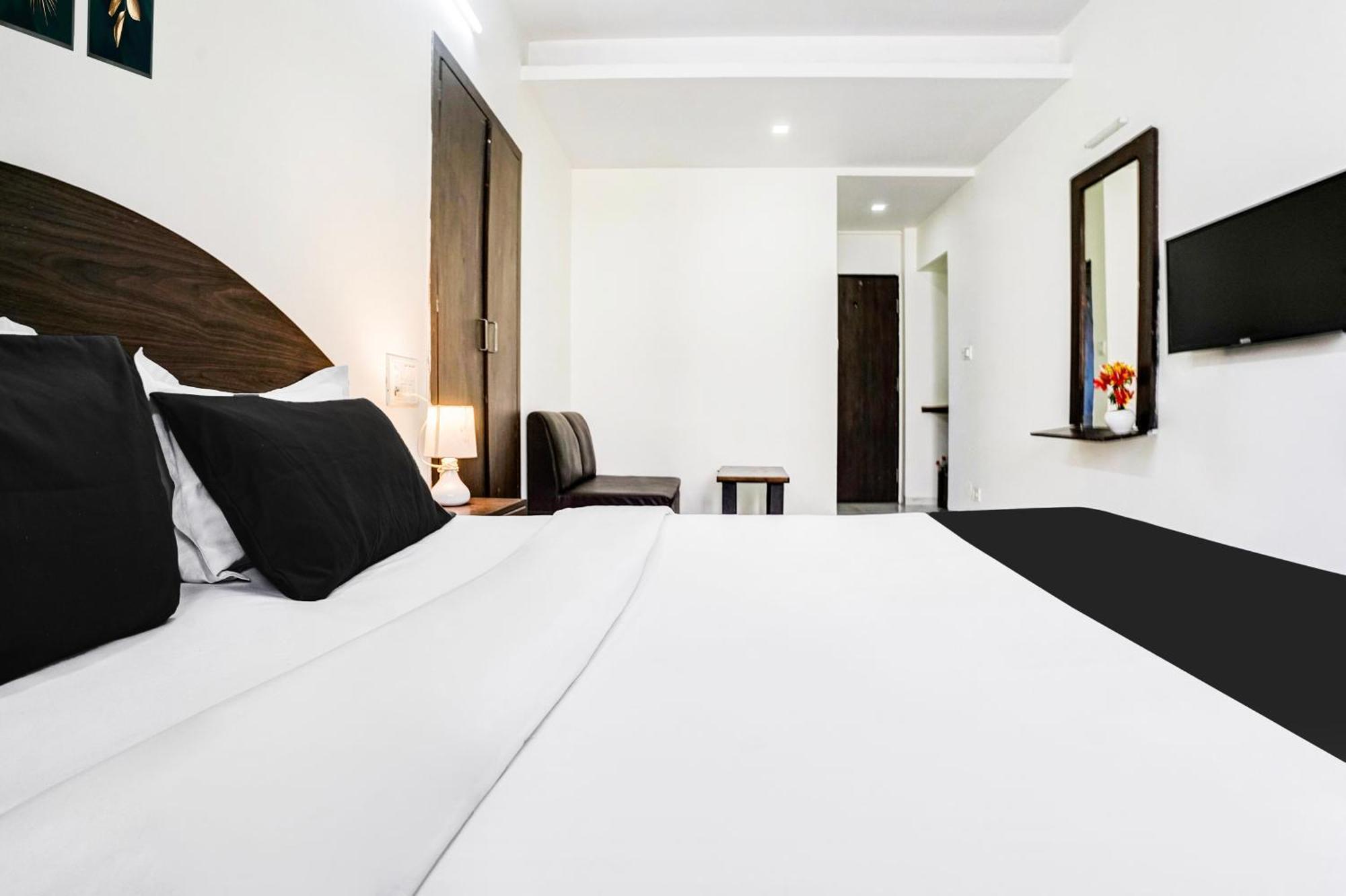 Super Hotel O Nashik Near Vijay Mamta Theatre Formerly Sahara Inn Экстерьер фото